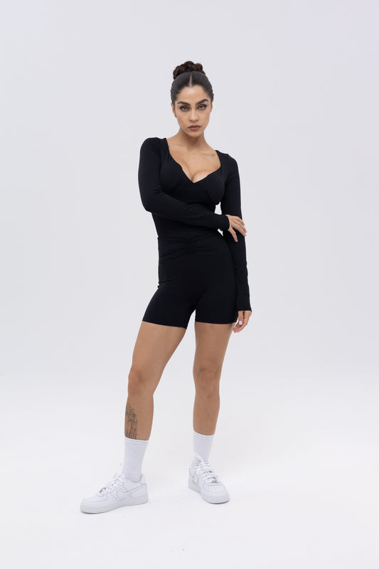 LINA SHORT – BLACK