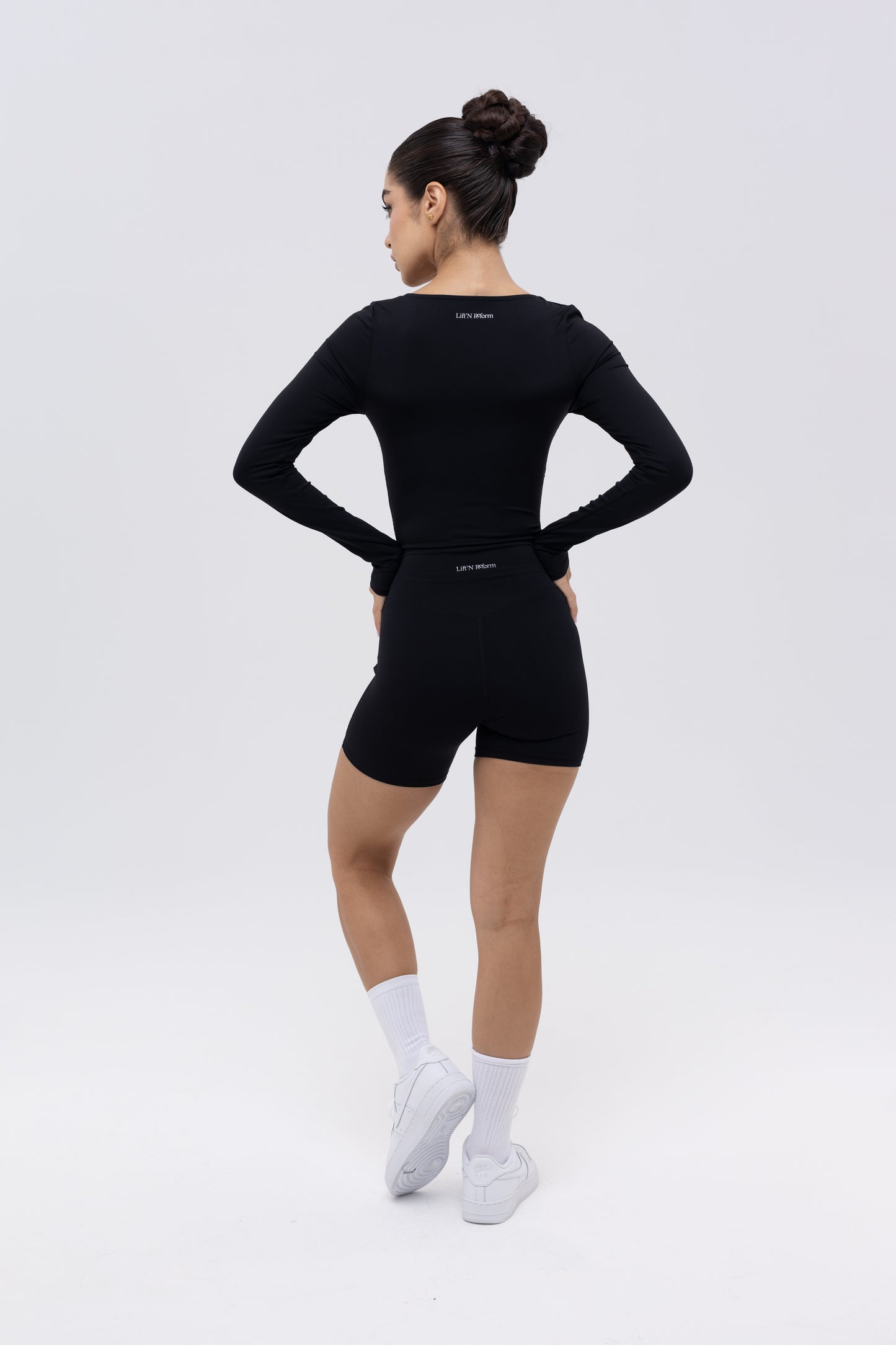 LINA TOP – BLACK